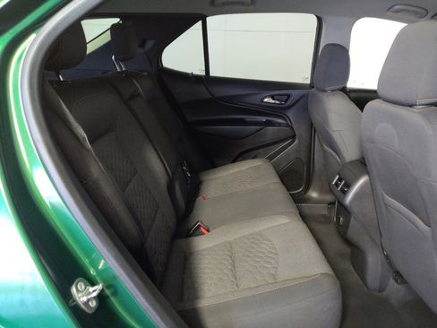 Used 2018 Chevrolet Equinox LT FWD image 19