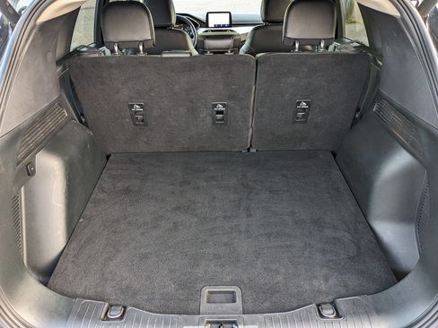 Used 2020 Ford Escape SEL image 11