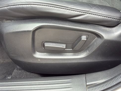 Used 2018 MAZDA CX-5 Touring image 14