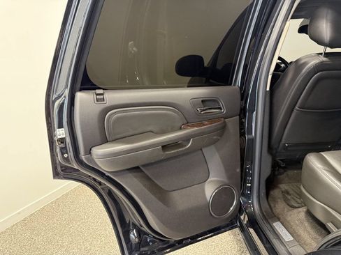Used 2013 GMC Yukon Denali AWD/4WD image 40