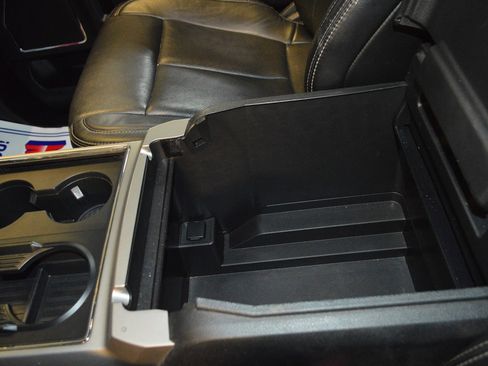 Used 2020 Ford F250 Lariat w/ Lariat Value Package image 20