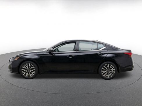 Used 2026 Nissan Altima 2.5 SV FWD image 4