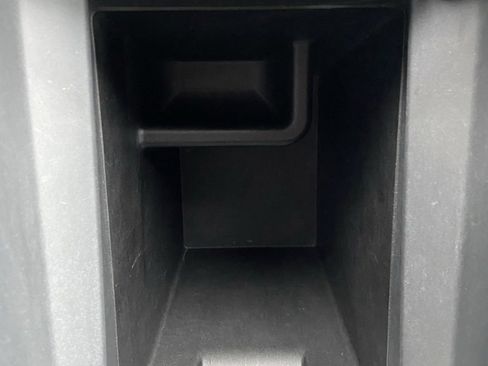 Used 2023 Nissan Rogue SV image 21