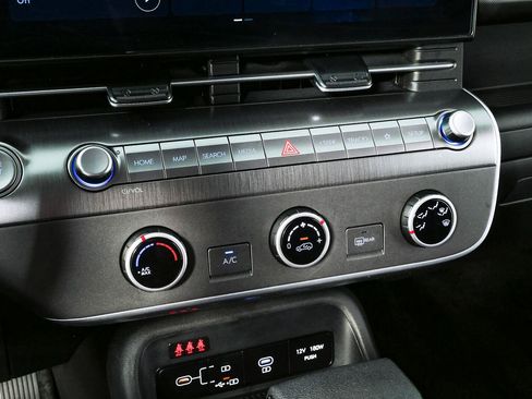 Used 2025 Hyundai Kona SE FWD image 15