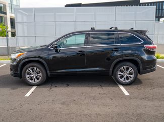Used 2014 Toyota Highlander Plus FWD video 2