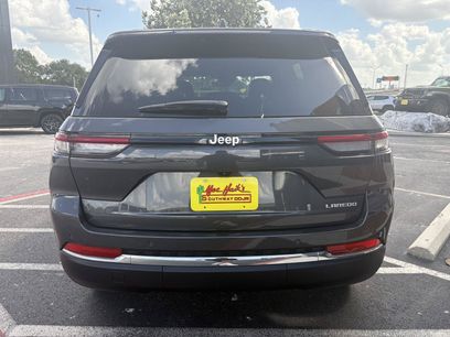 New 2025 Jeep Grand Cherokee Laredo w/ Luxury Tech Group I