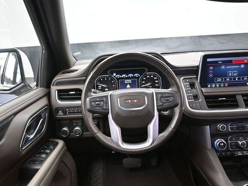 Used 2021 GMC Yukon SLT w/ SLT Luxury Plus Package RWD image 32
