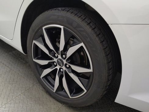 Used 2021 Chevrolet Malibu RS FWD image 31