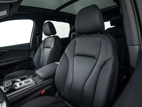 Certified 2023 Audi Q7 2.0T Premium Plus w/ Premium Plus Package AWD/4WD image 16