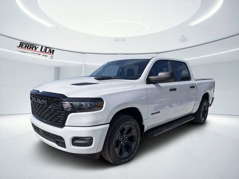 New 2026 RAM 1500 Express AWD/4WD image 7