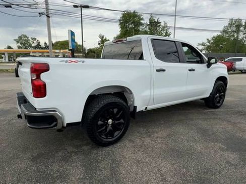 Used 2024 Chevrolet Silverado 1500 LT AWD/4WD image 8