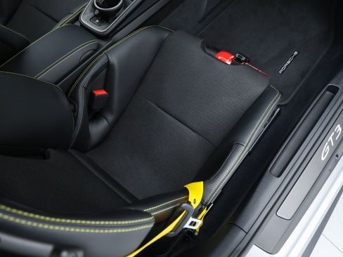 Used 2026 Porsche 911 GT3 RWD image 19