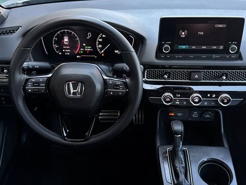 Used 2023 Honda Civic Sport image 14