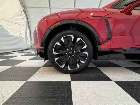 Used 2024 Chevrolet Blazer EV RS AWD/4WD image 10