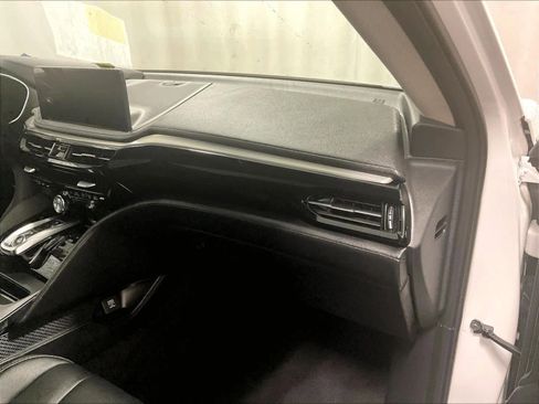 Used 2025 Acura MDX SH-AWD image 13