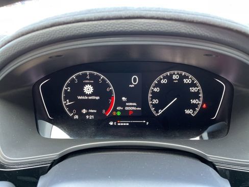 Used 2025 Honda Civic Sport image 26