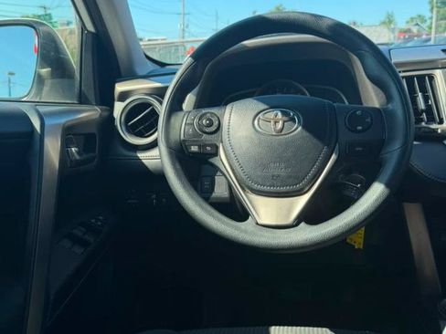 Used 2014 Toyota RAV4 XLE AWD/4WD image 21