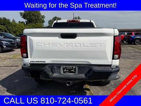 Certified 2023 Chevrolet Colorado Trail Boss w/ LPO, Dark Essentials Package AWD/4WD image 2