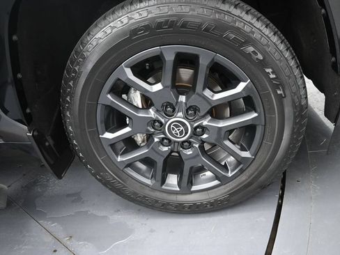 Used 2024 Toyota Sequoia Platinum AWD/4WD image 47