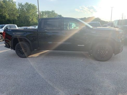 New 2026 GMC Sierra 1500 Elevation image 3