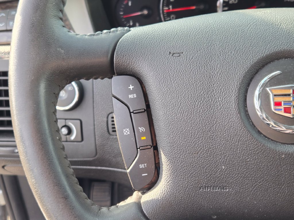 Used 2008 Cadillac DTS FWD image 33