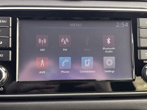 Used 2020 Nissan Versa S image 26