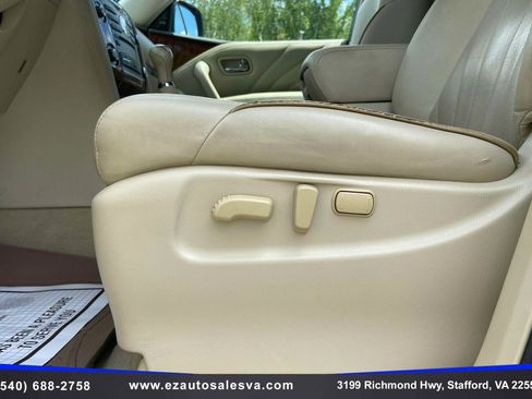 Used 2016 INFINITI QX80 4WD w/ Deluxe Technology Package image 24
