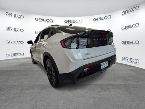 New 2026 Nissan Leaf Platinum+ w/ Cargo Package (Platinum+) FWD image 4
