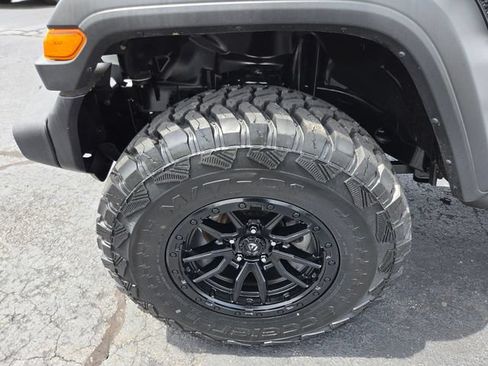 Used 2025 Jeep Wrangler Unlimited Sport AWD/4WD image 25