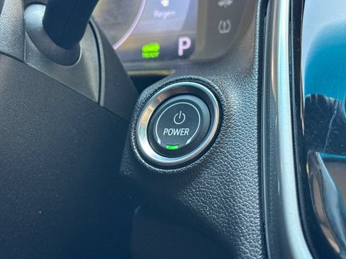 Used 2023 Chevrolet Bolt LT w/ Infotainment Package FWD image 32
