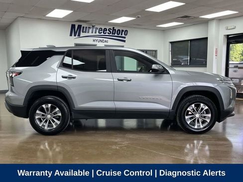 Used 2025 Chevrolet Equinox LT AWD/4WD image 4