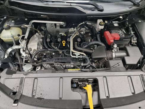 Used 2021 Nissan Rogue SV image 12