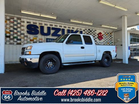 Used 2006 Chevrolet Silverado 1500 LT w/ Onstar Plus Package AWD/4WD image 1
