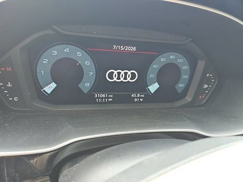 Used 2023 Audi Q3 2.0T Premium w/ Black Optic Sport Package AWD/4WD image 5