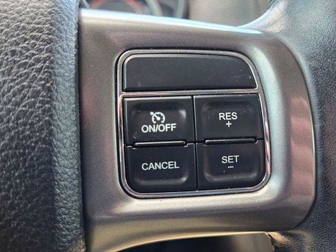 Used 2020 Dodge Journey Crossroad FWD image 33