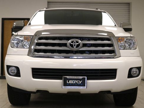 Used 2017 Toyota Sequoia Limited w/ Safety & Convenience Package AWD/4WD image 2