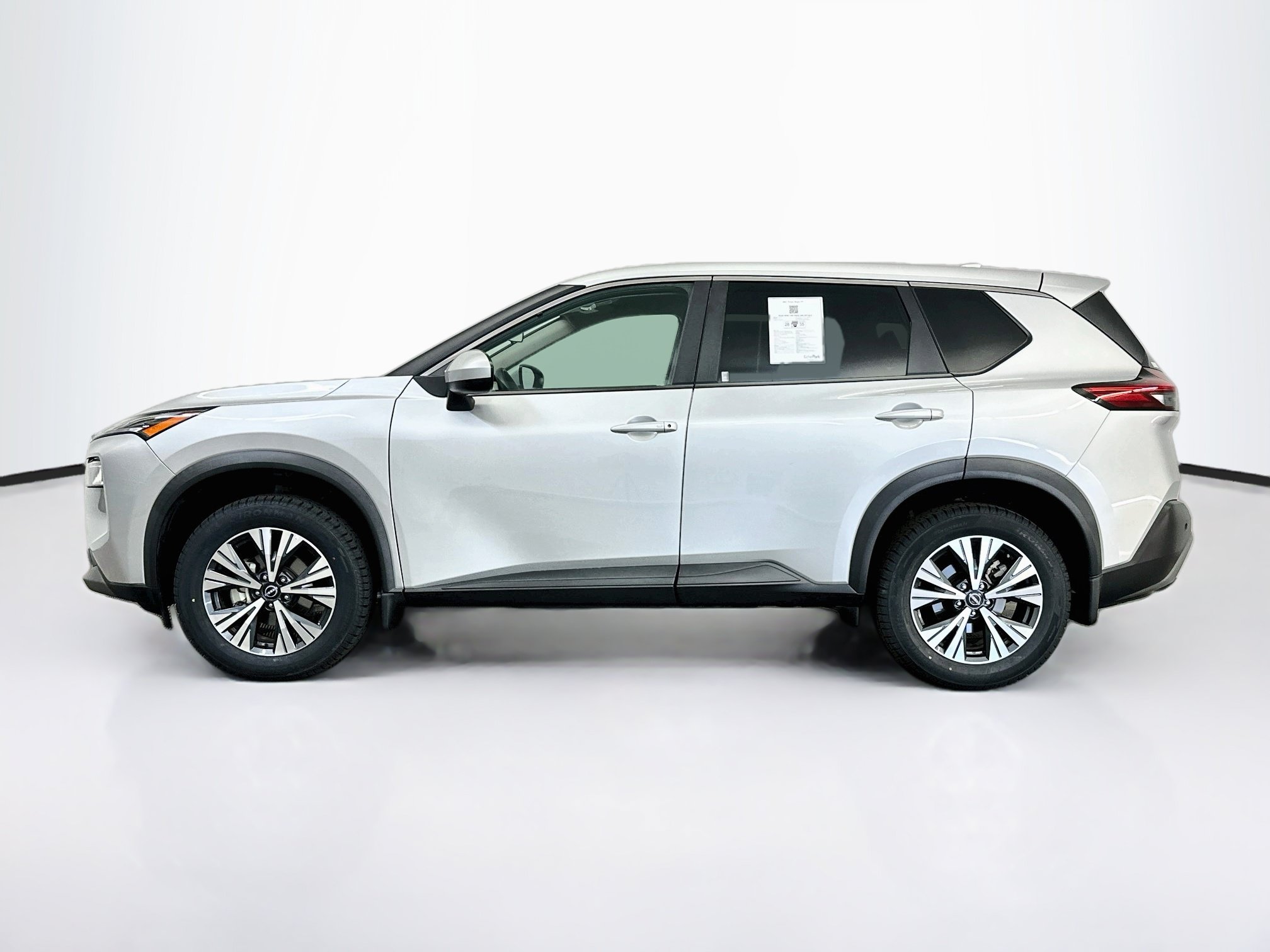 Used 2023 Nissan Rogue SV AWD/4WD image 4