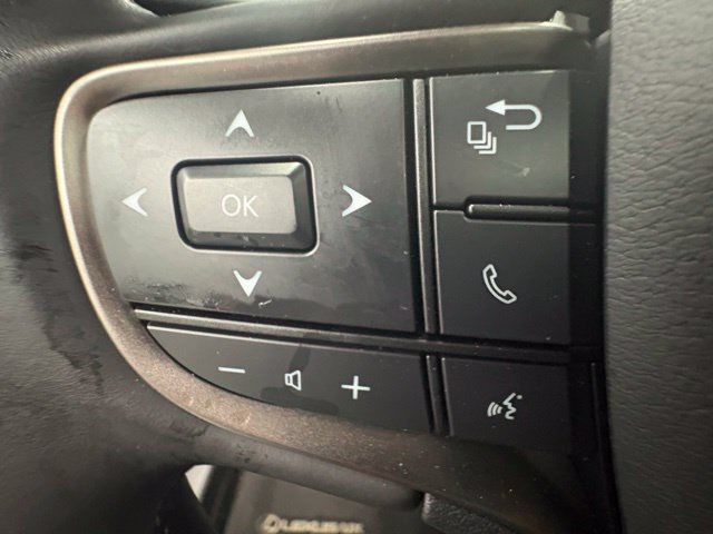 Used 2023 Lexus UX 250h FWD w/ Accessory Package (Z1) image 16