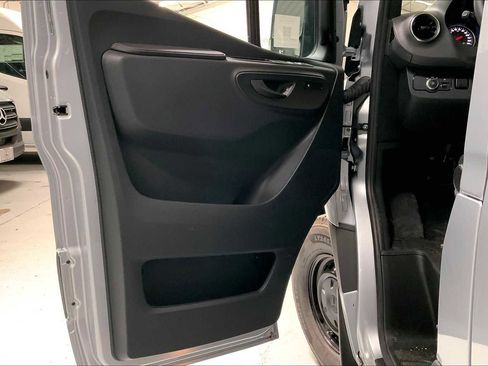 New 2025 Mercedes-Benz Sprinter 2500 image 17