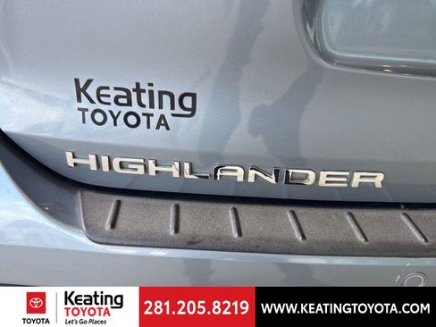 Used 2024 Toyota Highlander Limited image 9