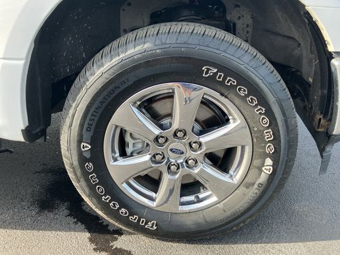 Used 2018 Ford F150 XLT w/ Equipment Group 302A Luxury AWD/4WD image 12