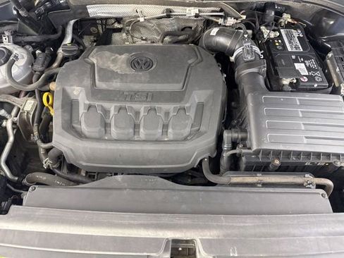 Used 2022 Volkswagen Tiguan SE AWD/4WD image 17
