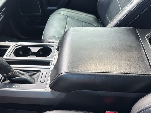Used 2017 Ford F150 Raptor w/ Equipment Group 802A Luxury AWD/4WD image 24