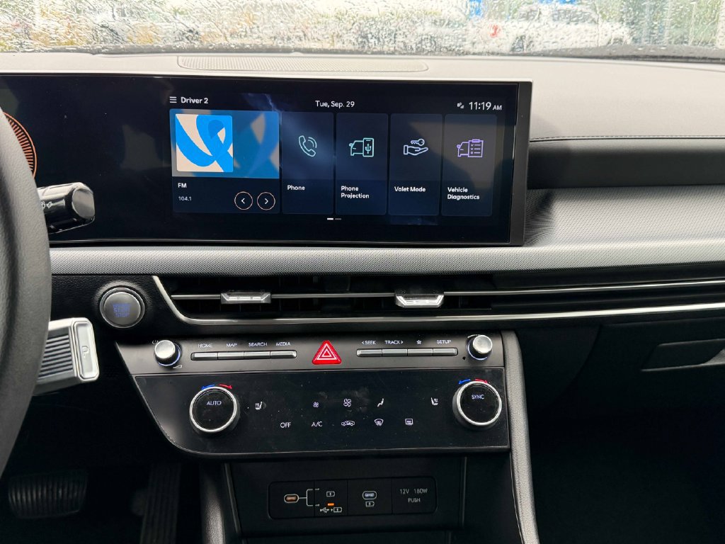 Used 2025 Hyundai Sonata SEL FWD image 31