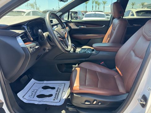 Used 2022 Cadillac XT5 Premium Luxury w/ Technology Package FWD image 14