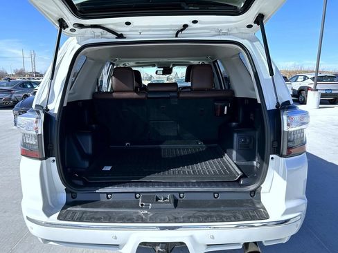 Used 2021 Toyota 4Runner Limited AWD/4WD image 21