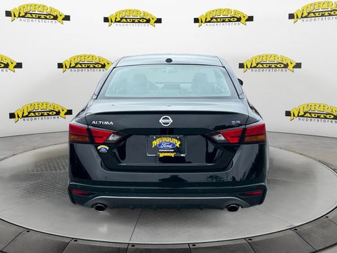 Used 2020 Nissan Altima 2.5 SR w/ Premium Package image 4