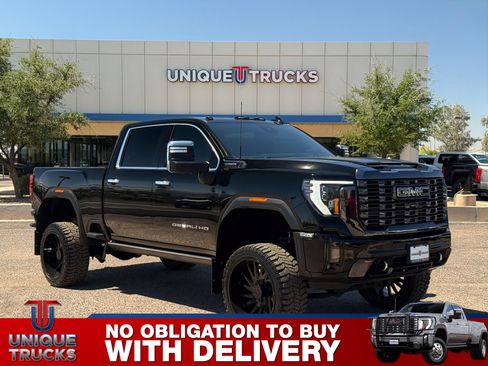 Used 2024 GMC Sierra 2500 Denali Ultimate image 3