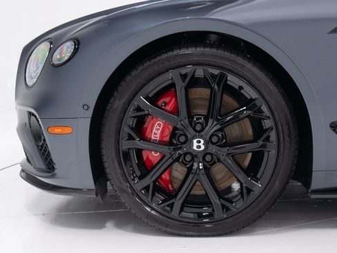 Certified 2023 Bentley Continental GT V8 AWD/4WD image 40