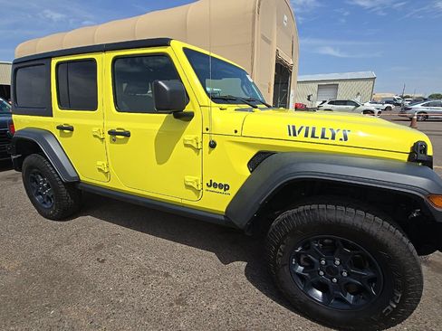 Used 2023 Jeep Wrangler Unlimited AWD/4WD image 2